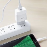 Превью Сетевое зарядное устройство HOCO C72A Glorious с кабелем micro-USB (белое) — 9